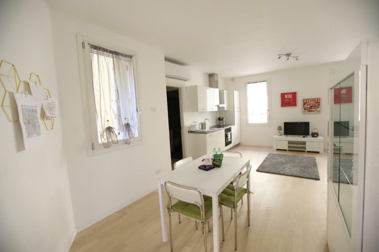 Laura'S Home - I Navigli Che Vorrei Milán Exteriér fotografie